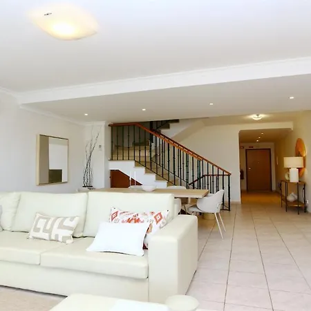 Villa Olivos Del Golf 249- Cleverdetails, Sleeps 6 Adults 1 Child Vilamoura