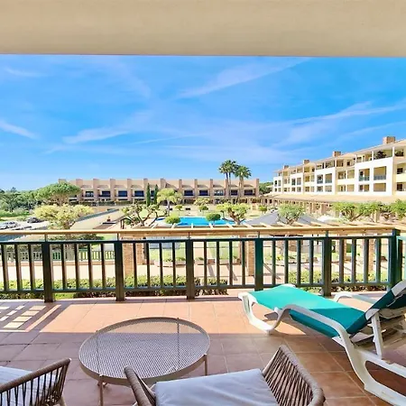 Villa Olivos Del Golf 249- Cleverdetails, Sleeps 6 Adults 1 Child