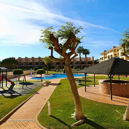 Villa Olivos Del Golf 249- Cleverdetails, Sleeps 6 Adults 1 Child