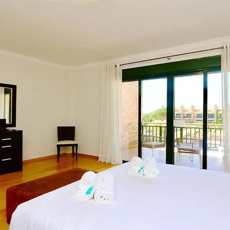 Olivos Del Golf 249- Cleverdetails, Sleeps 6 Adults 1 Child *