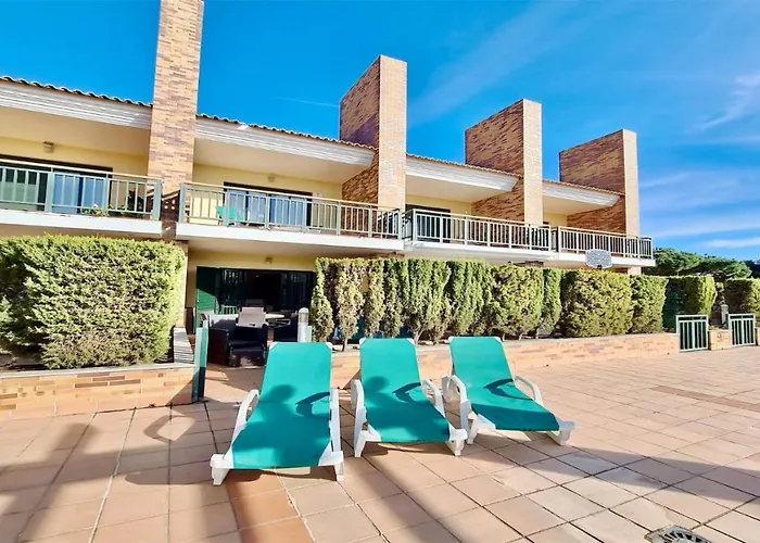 Villa Olivos Del Golf 249- Cleverdetails, Sleeps 6 Adults 1 Child