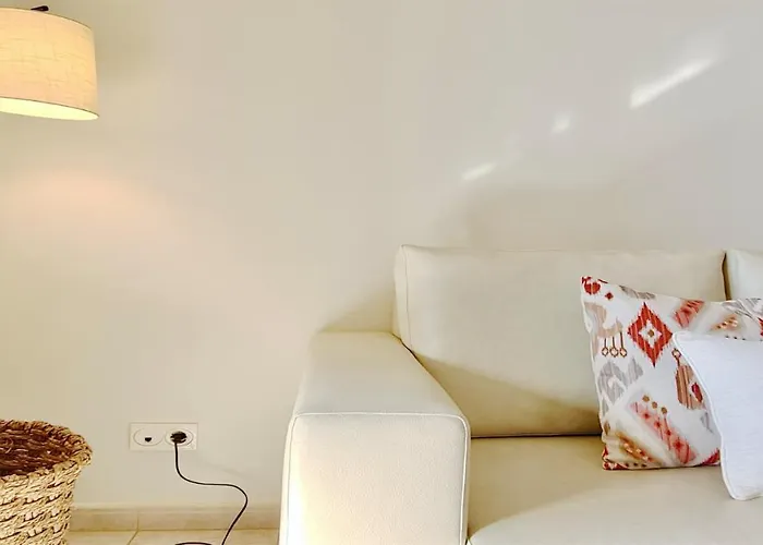Villa Olivos Del Golf 249- Cleverdetails, Sleeps 6 Adults 1 Child *